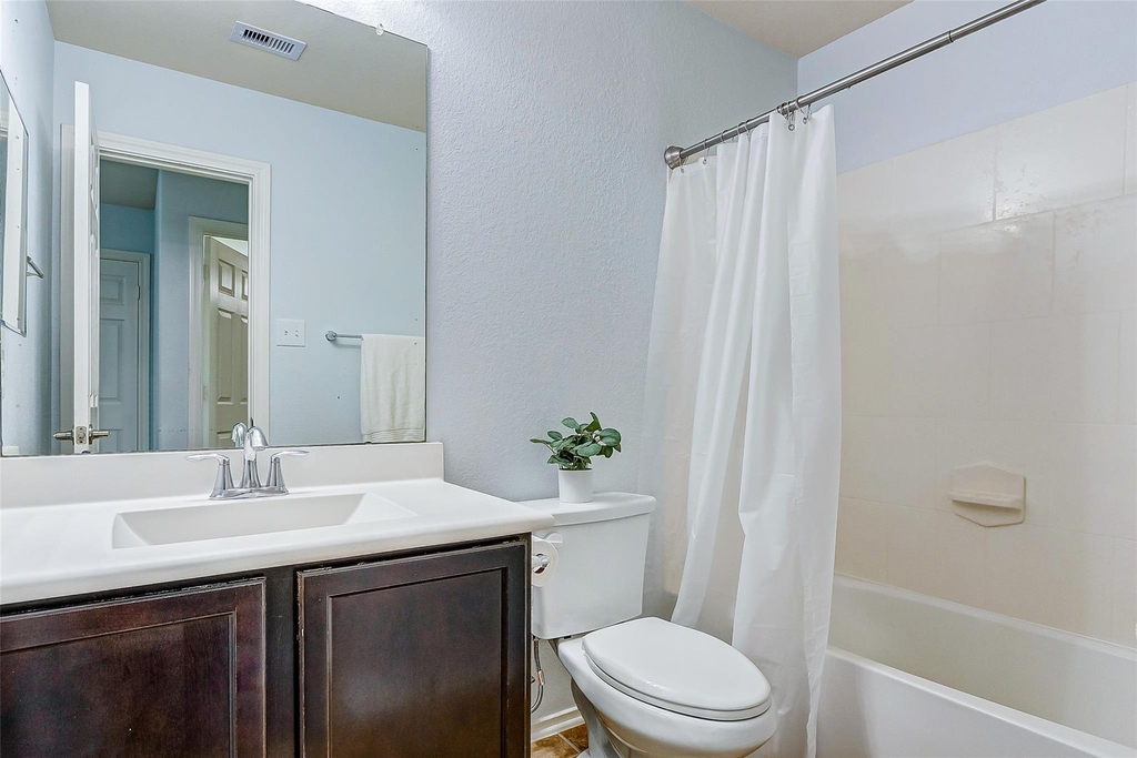 6451 Calgary Woods Lane - Photo 31