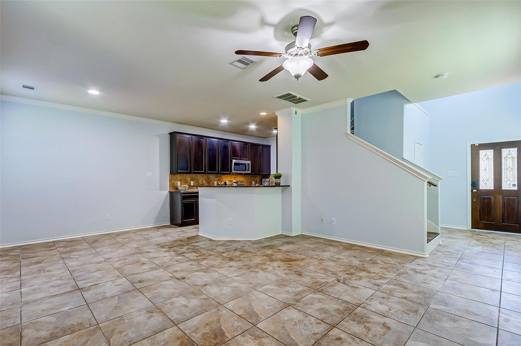 6451 Calgary Woods Lane - Photo 10
