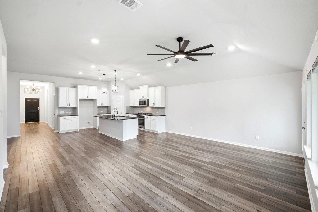 19218 Jenny Creek Court - Photo 12