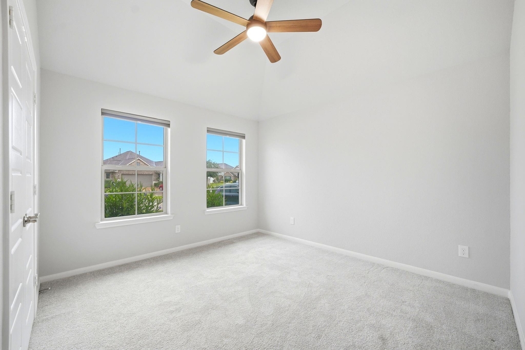 19218 Jenny Creek Court - Photo 23