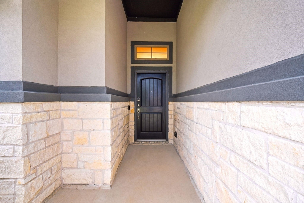 19218 Jenny Creek Court - Photo 3