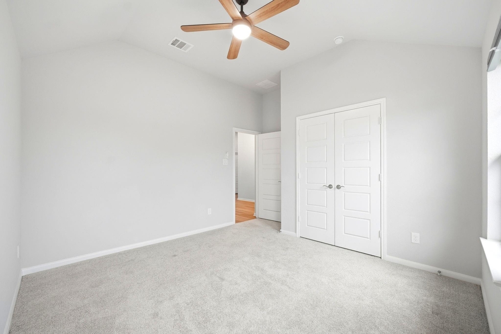 19218 Jenny Creek Court - Photo 24