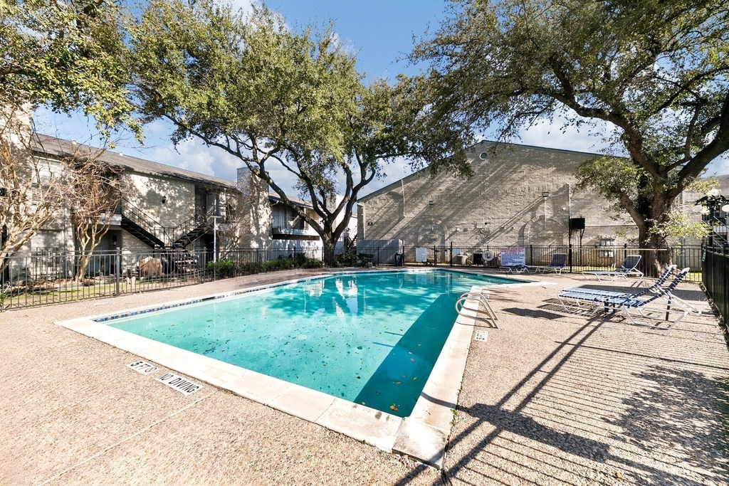 6500 Sands Point Drive - Photo 13
