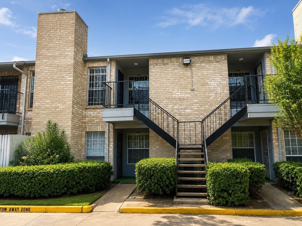 6500 Sands Point Drive - Photo 2