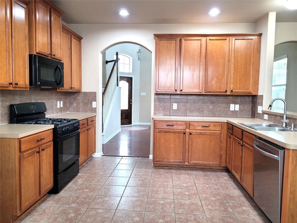 26319 Longview Creek Drive - Photo 8