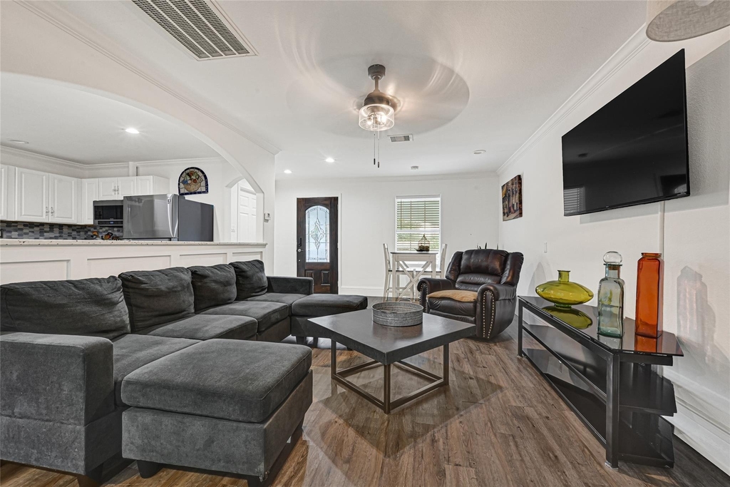 2809 Tooke Street - Photo 0