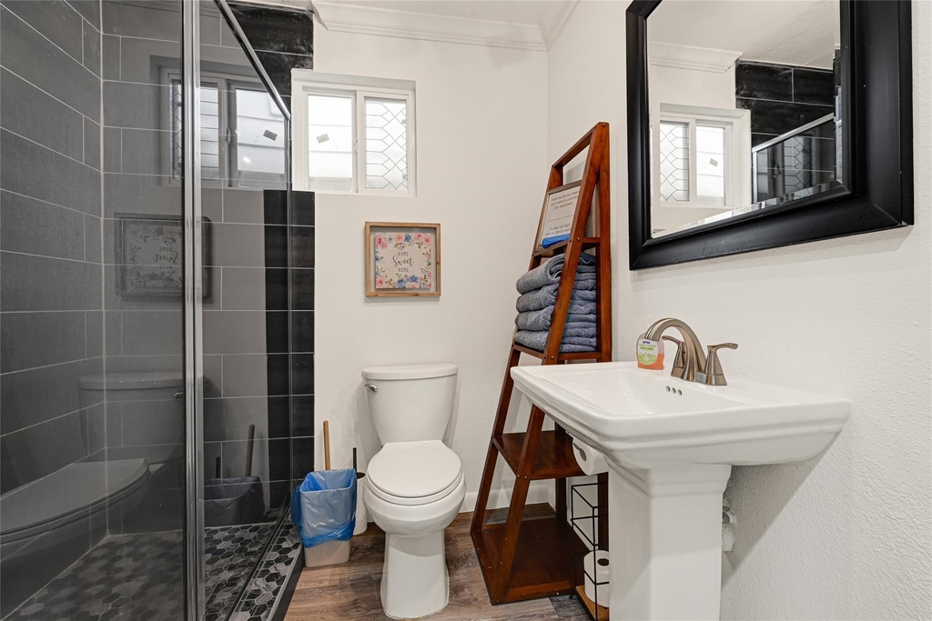 2809 Tooke Street - Photo 7