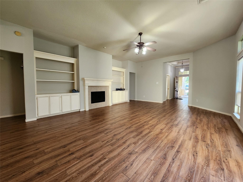 1011 Lexington Green Drive - Photo 4