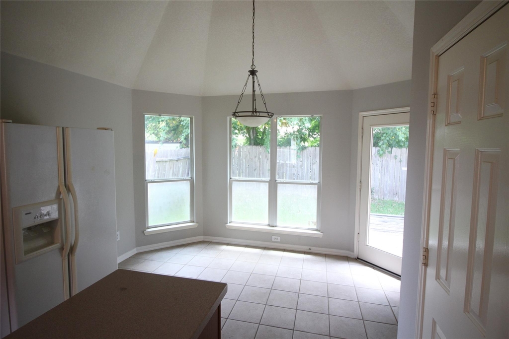 1011 Lexington Green Drive - Photo 10