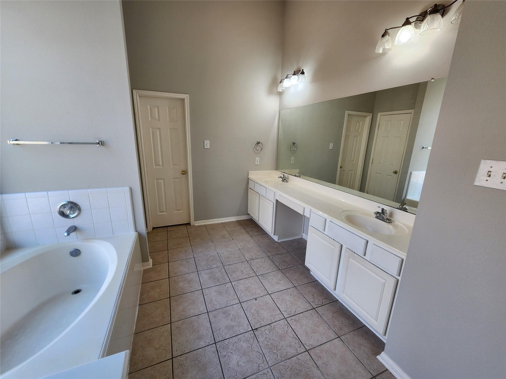 1011 Lexington Green Drive - Photo 27