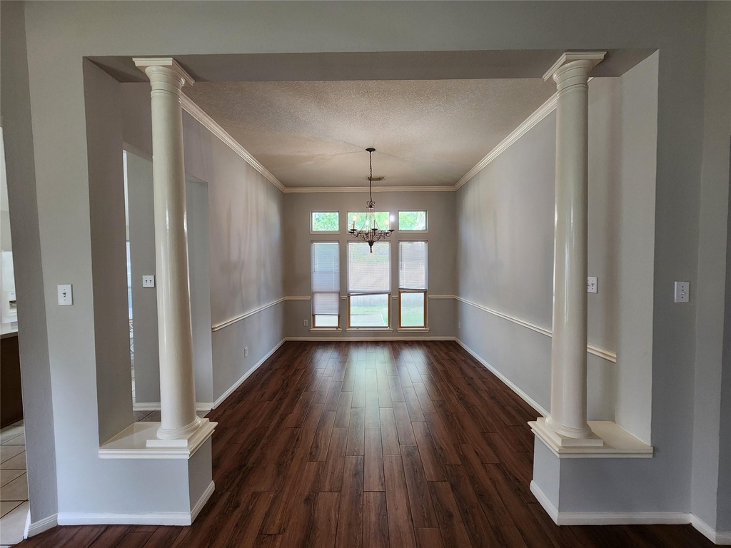 1011 Lexington Green Drive - Photo 5