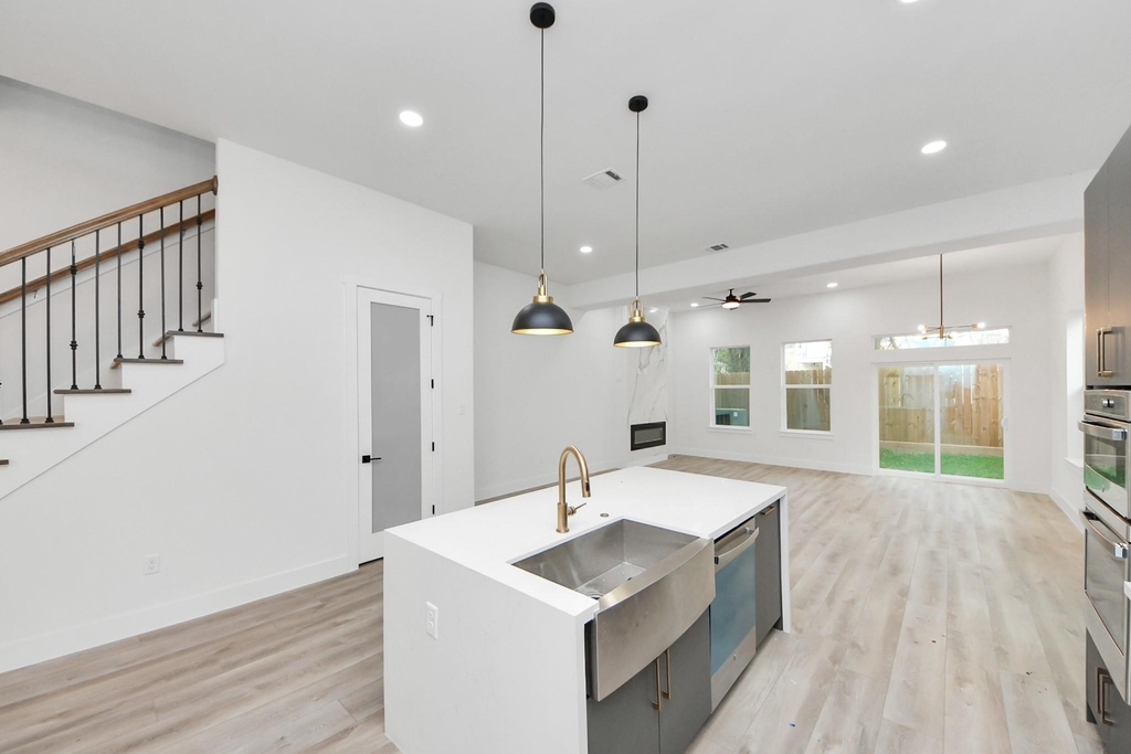 2911 Wichita Street - Photo 18