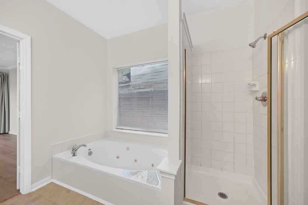 1727 Emma Cove Court - Photo 16