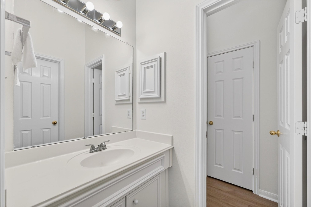1727 Emma Cove Court - Photo 21