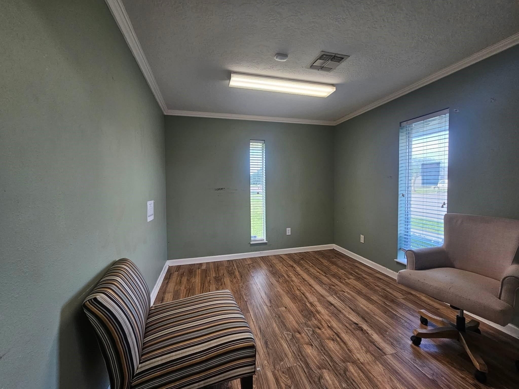 1501 6th Street N - Photo 6