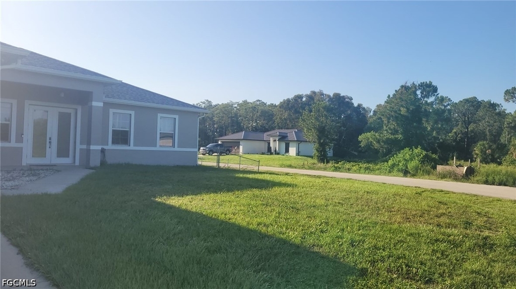 653 Foxchase Drive - Photo 2