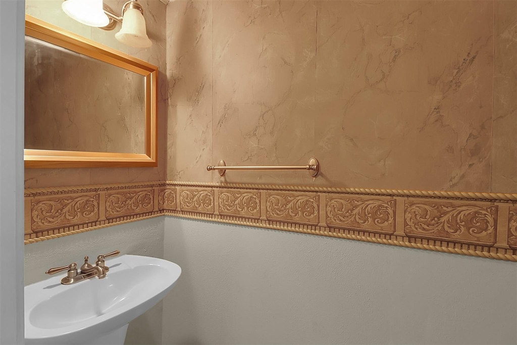 1304 Ward Road - Photo 7