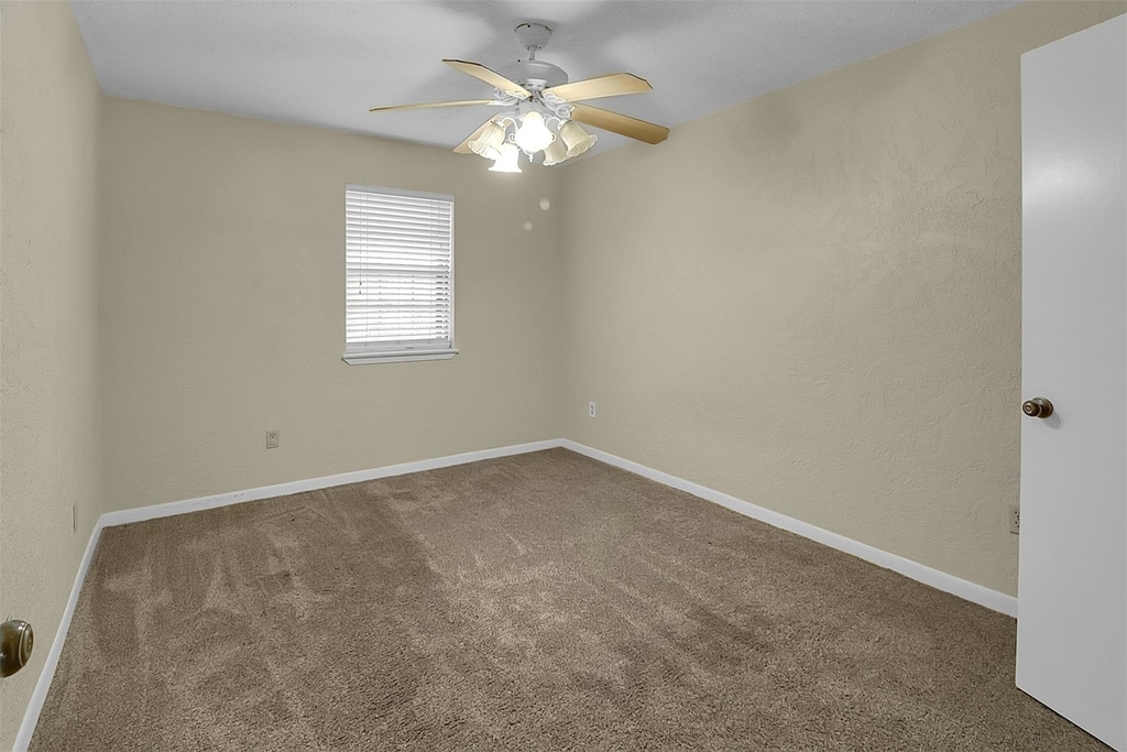 1304 Ward Road - Photo 14