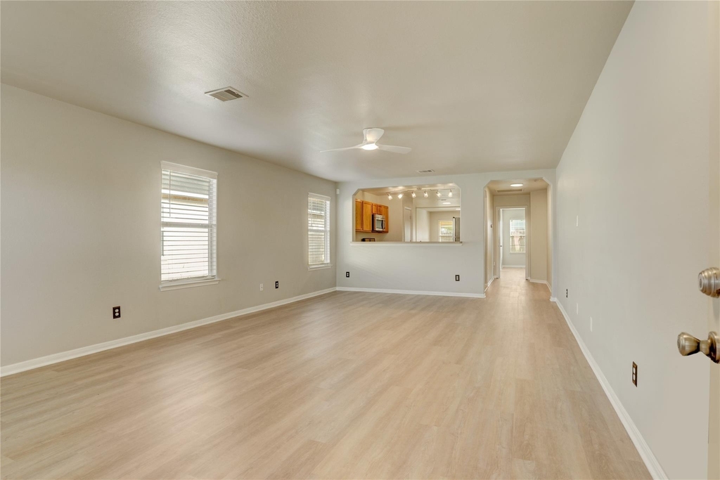 822 Crabapple Way - Photo 2