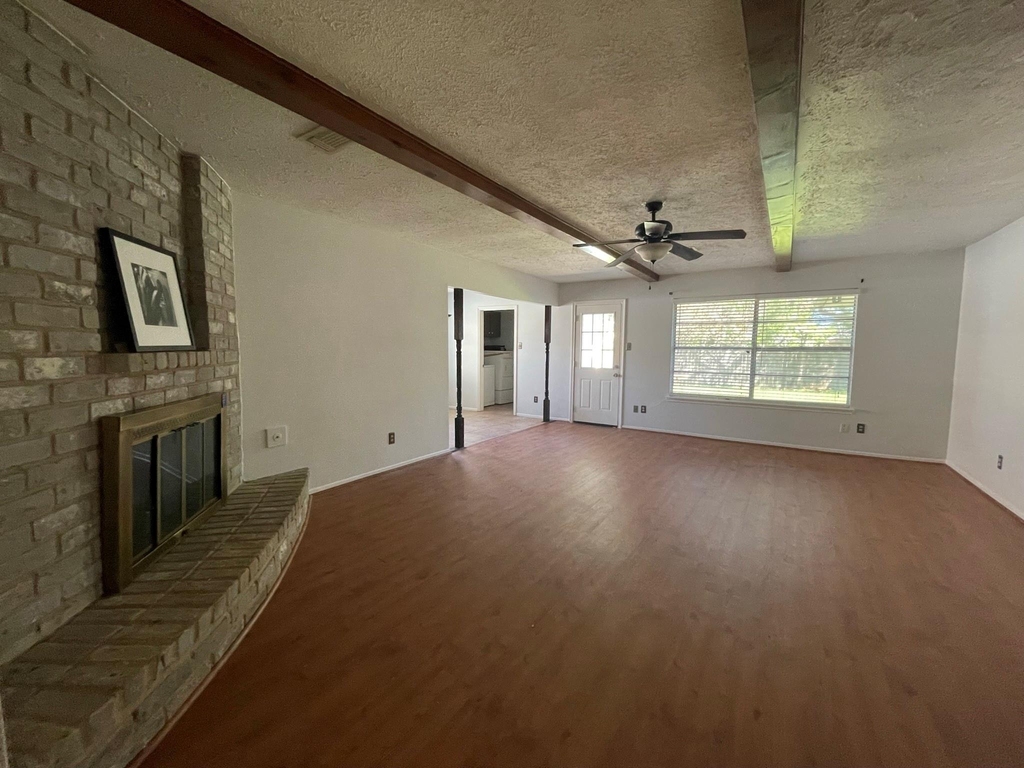 3103 Sam Houston Drive - Photo 2