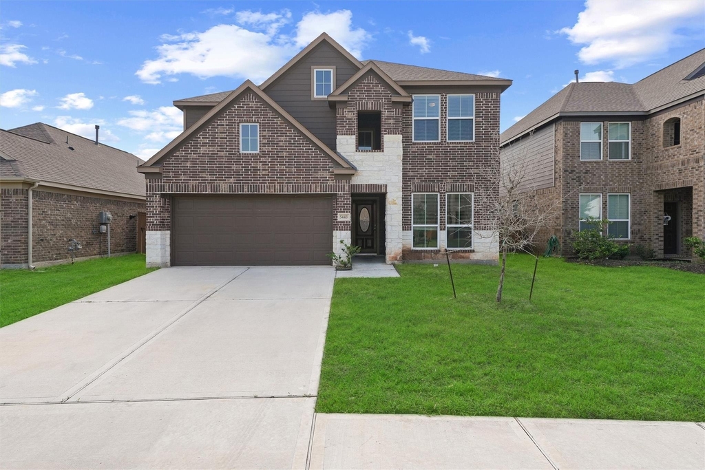 5443 Grand View Drive - Photo 0