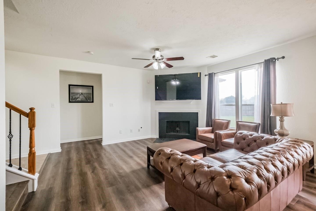 18607 Shavano Court - Photo 4