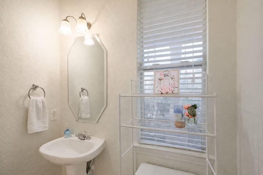 18607 Shavano Court - Photo 33