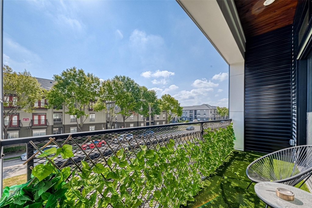 607 Memorial Heights Drive - Photo 39