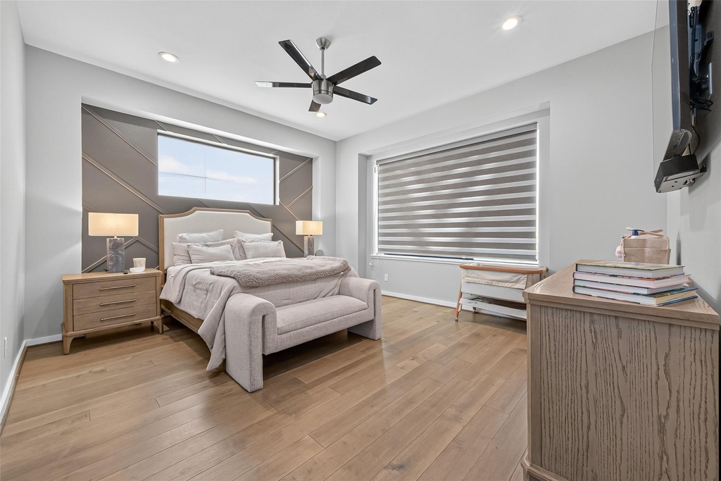 607 Memorial Heights Drive - Photo 18