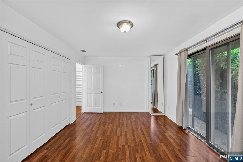 224b Washington - Photo 16