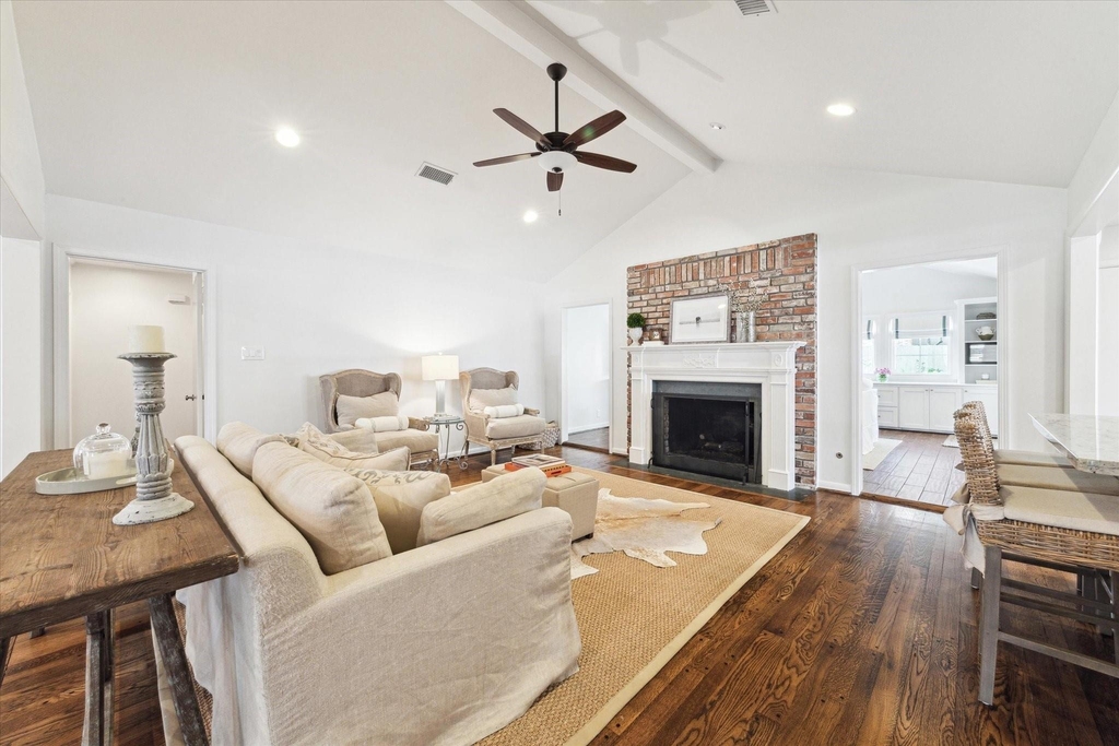 737 Country Lane - Photo 11