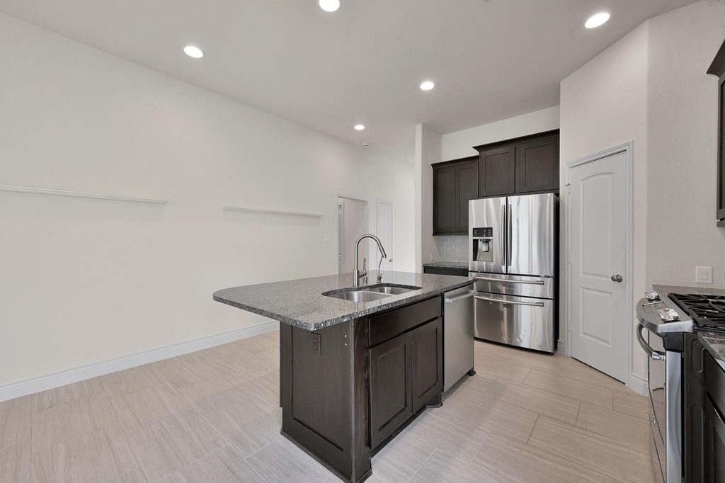 122 Kinnerly Peak Place - Photo 10