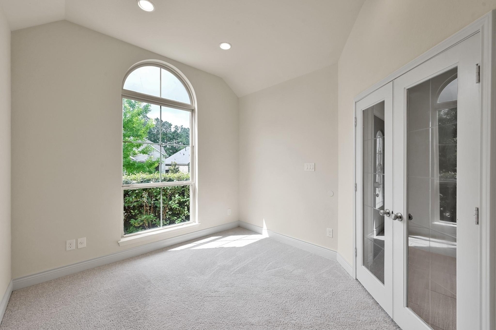 122 Kinnerly Peak Place - Photo 4
