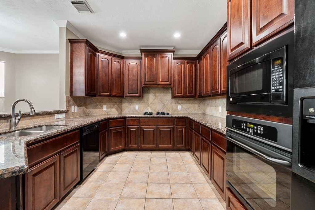 4223 Rose Street - Photo 14