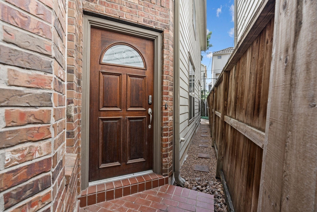 4223 Rose Street - Photo 36