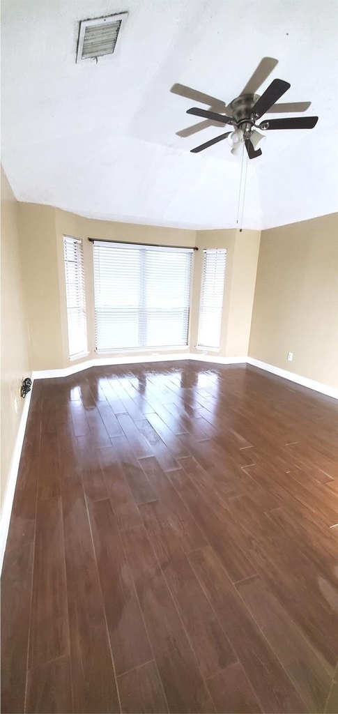 6705 Dinner Creek Court - Photo 9