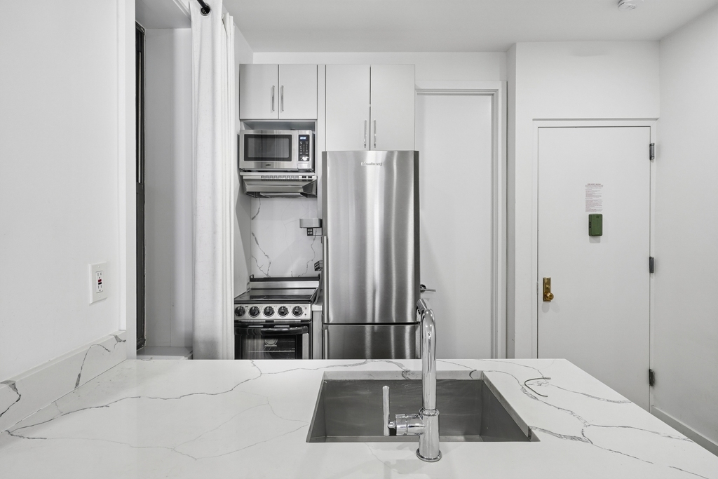 212 Lafayette Street - Photo 1