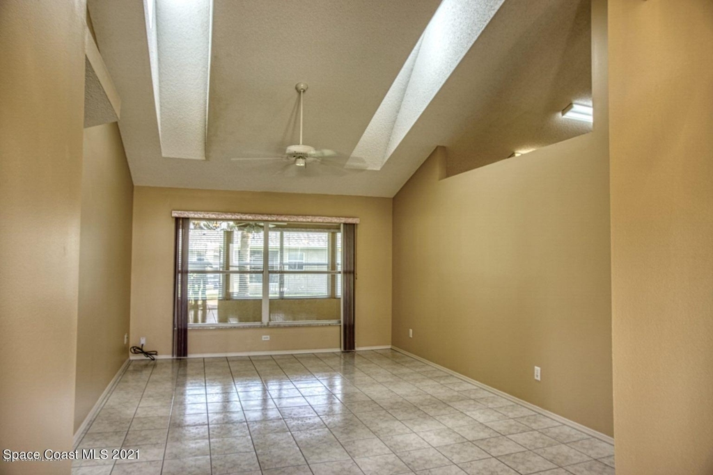 805 Crossbow Drive - Photo 4