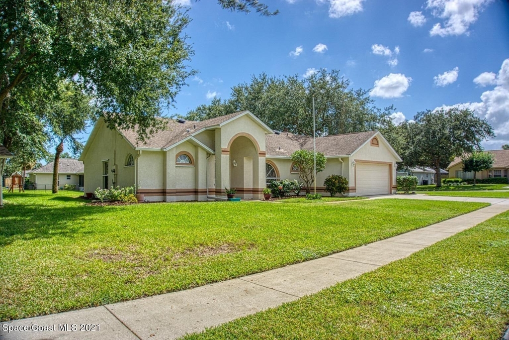 805 Crossbow Drive - Photo 1