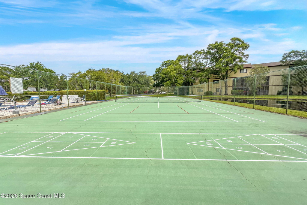 7814 Shadowood Drive - Photo 37