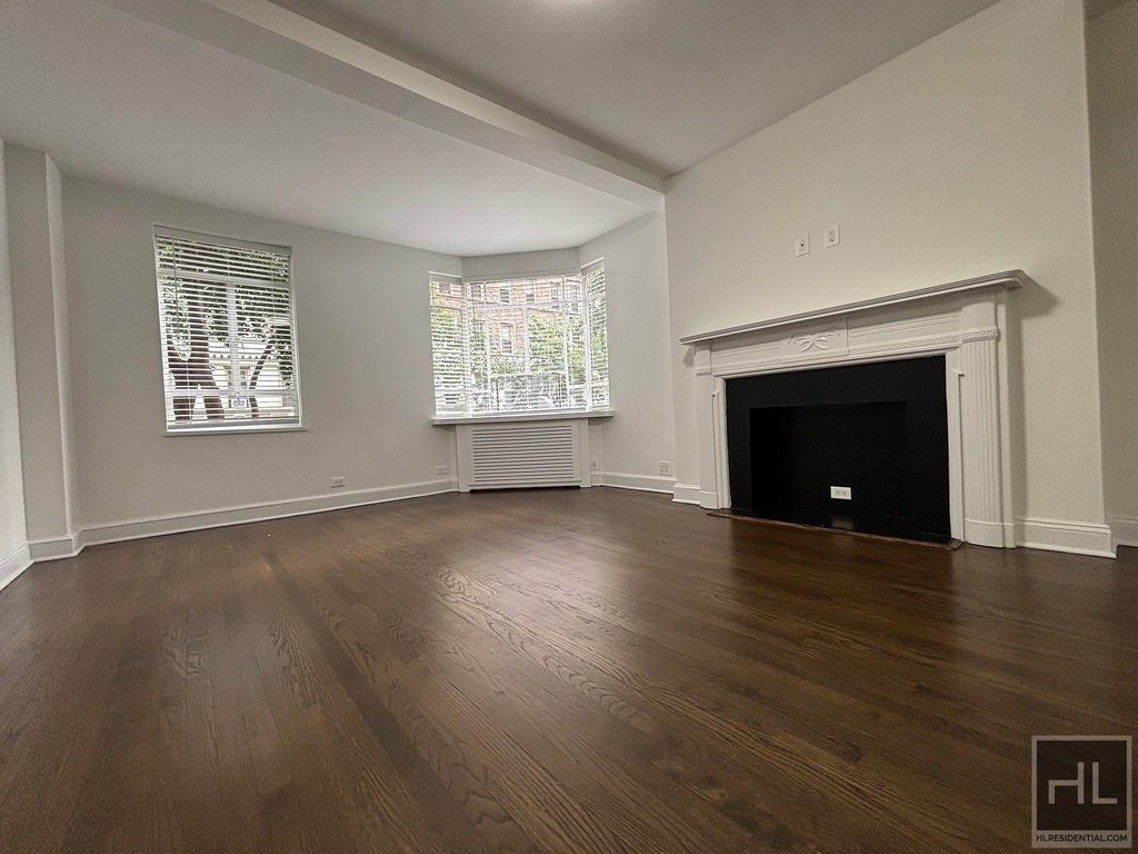 5 Avenue - Photo 1