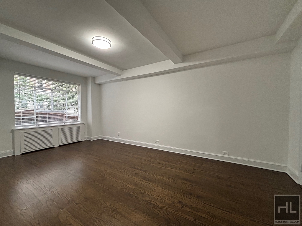 5 Avenue - Photo 15