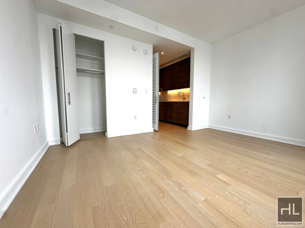 West 38th Street - Photo 1