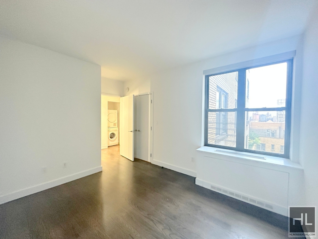 666 West End Avenue - Photo 6
