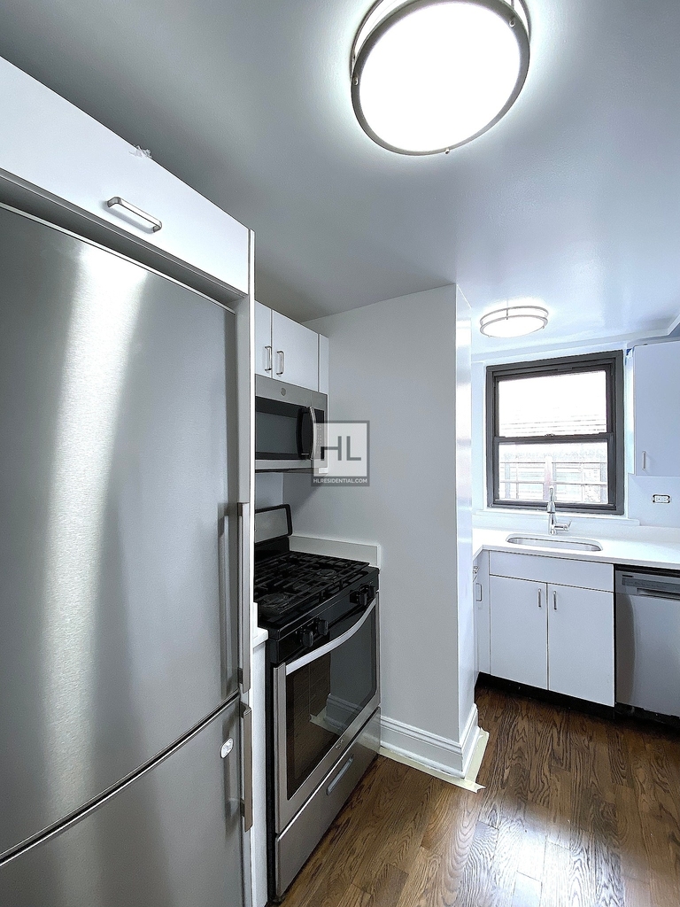 East 57th Street - Photo 1