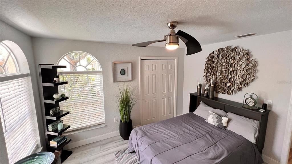 5556 Legend Hills Lane - Photo 17