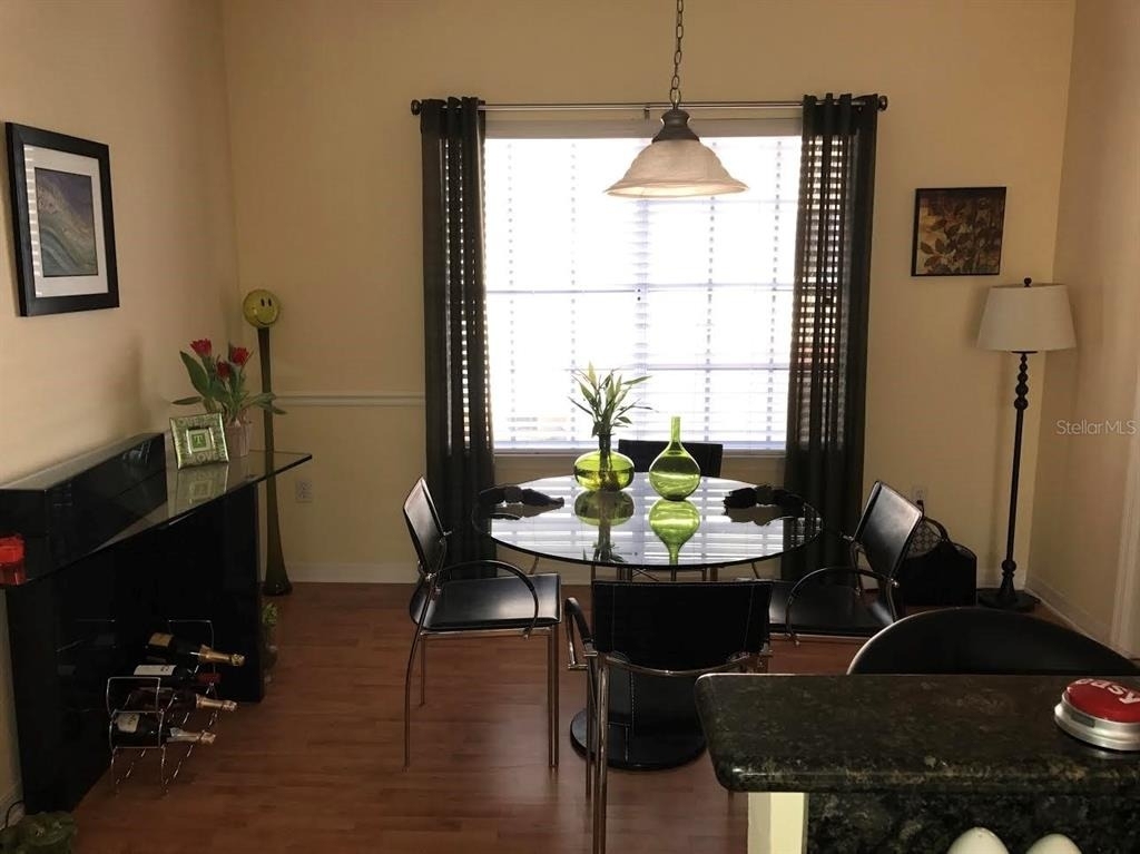105 S Sherrill Street - Photo 8