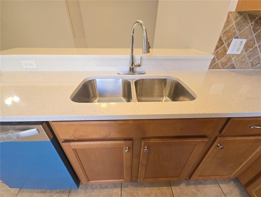 5201 Sunset Canyon Drive - Photo 9