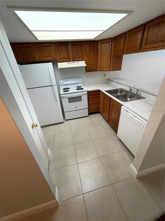 1916 Crystal Grove Drive - Photo 3