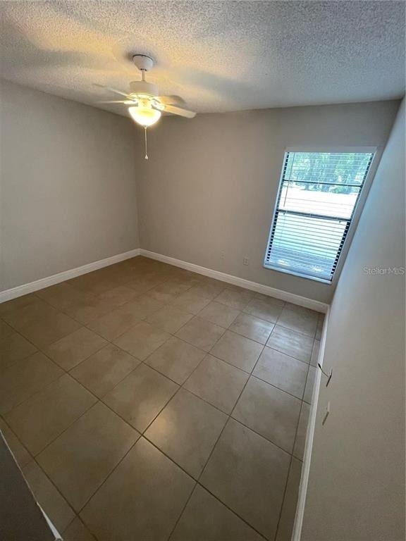 1916 Crystal Grove Drive - Photo 7